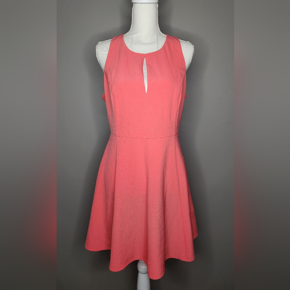 NWT GUESS Mini A-Line Dress. Size:M
